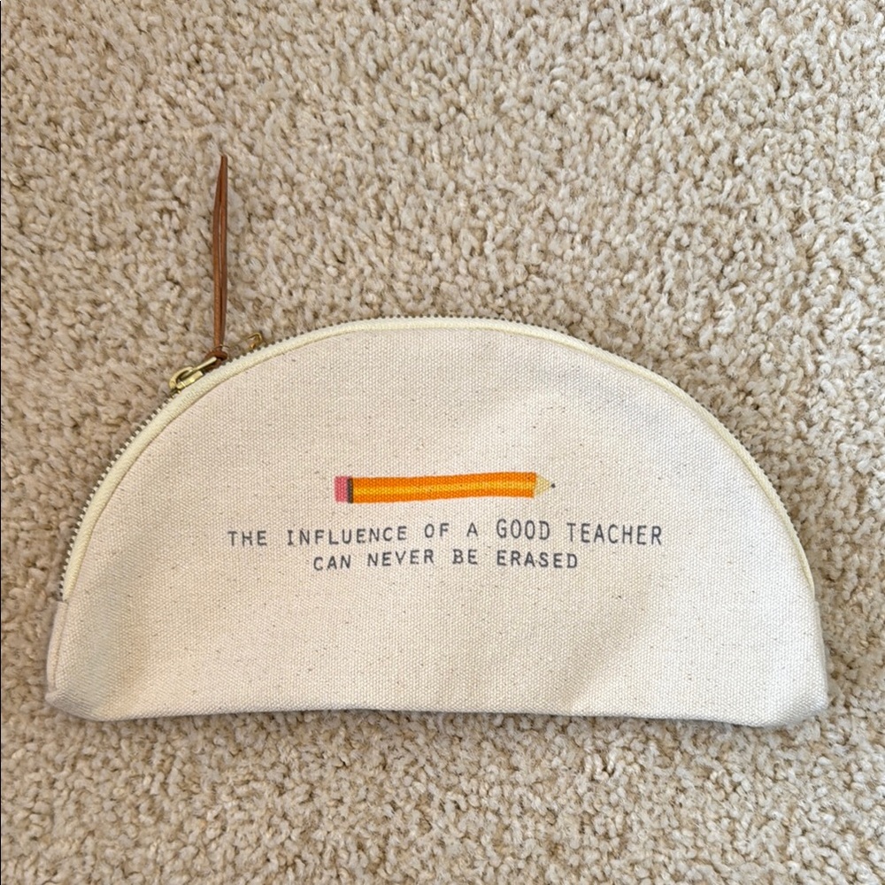 ☀️2 for $15☀️Canvas Pencil Case with Inspirational Teacher Quote